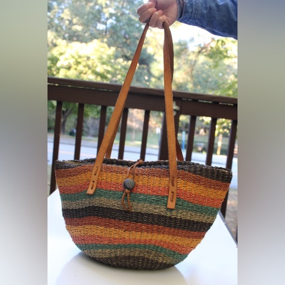 Handwoven Sisi basket tote bag - Picture 9 of 11